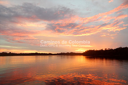 Yavari Amazonas, Amazonas Tres Fronteras 8 Días